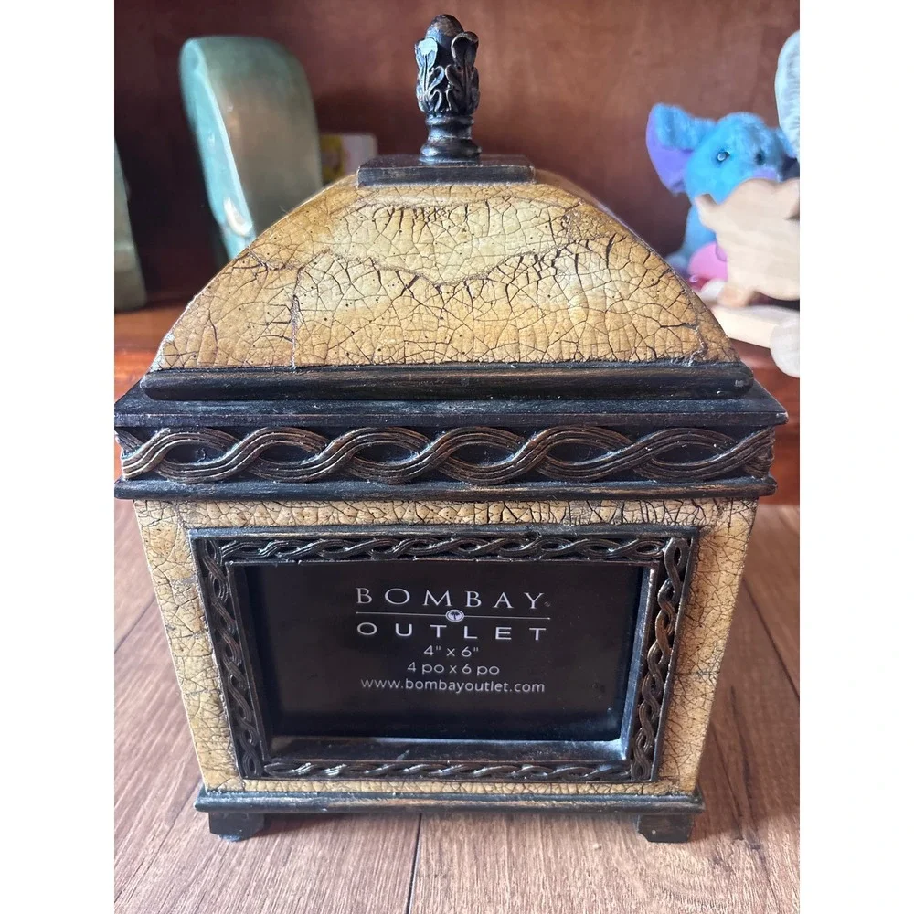 Vintage Bombay Company Crackle Finish Photo Keepsake Box